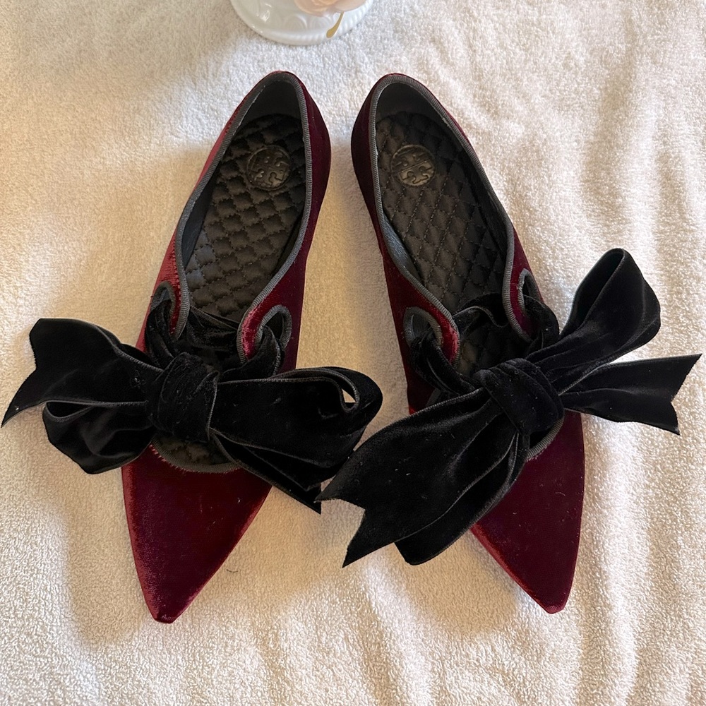 New Tory Burch dark red velvet point toe flats 6.5 M